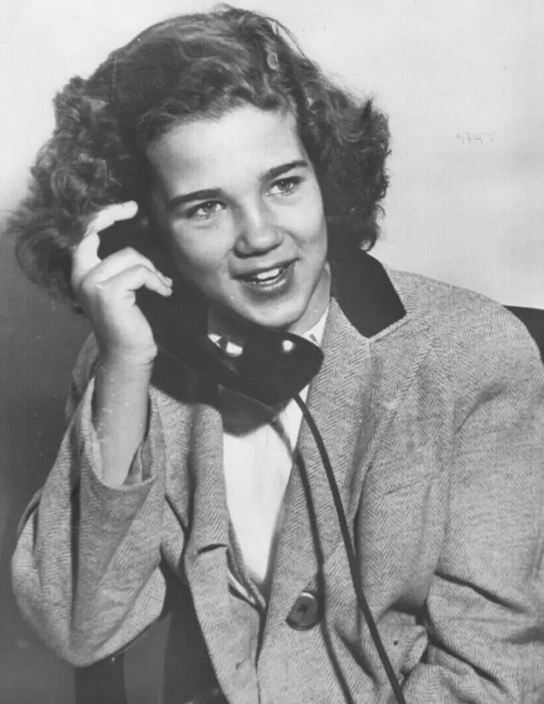 Florence Sally Horner on the telphone to her family after her rescue in March 1950 from pedophile Frank La Salle.