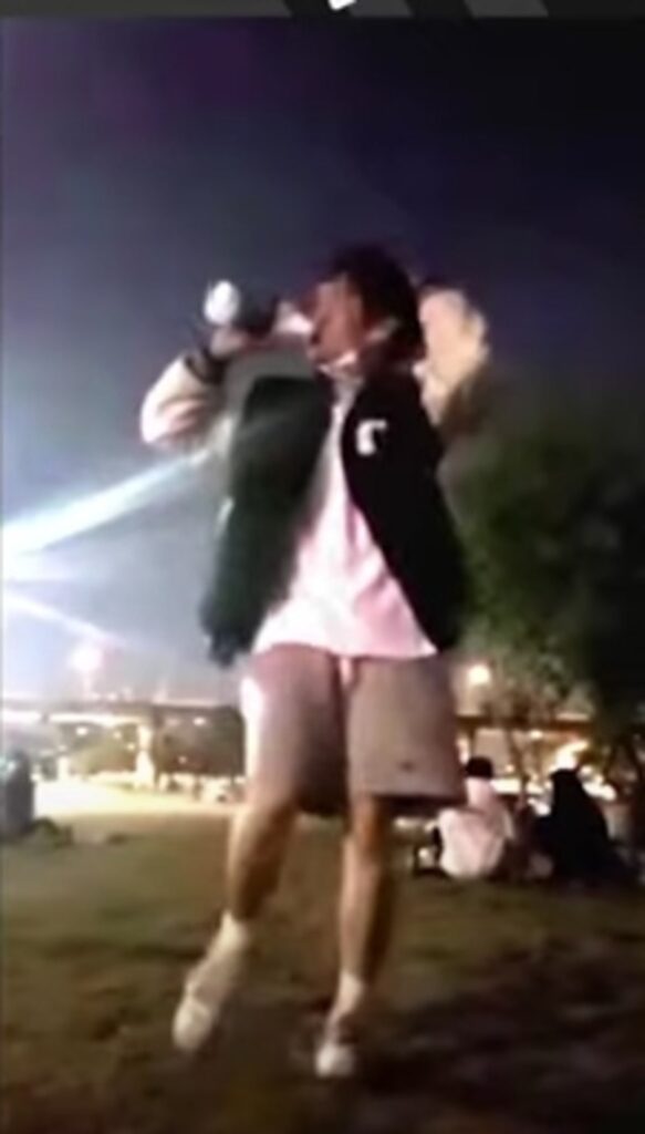 Son Jung-min: photo of Mr. A drinking at Han River