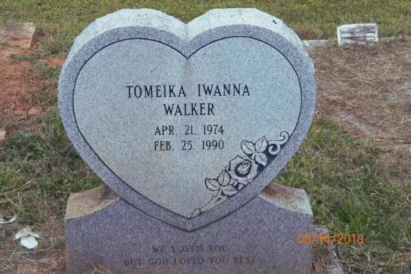 Grave of Tomeika Iwanna Walker